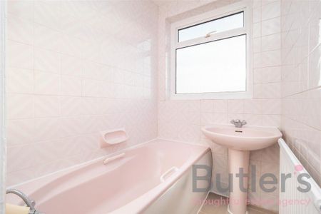 3 bedroom terraced house to rent - Photo 5