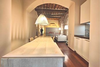 Appartamento 55 mq. di pregio, con garage e resede privata