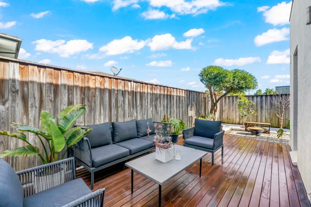 5 Condino Way, Castle Hill NSW 2154 - House For Rent | Domain - Photo 1