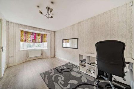 Moredon Road, Nightingale Rose, SN2 - Photo 2