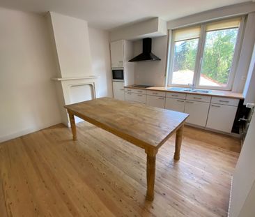 Ruim appartement in het bruisende centrum van Deerlijk TE HUUR! - Photo 5