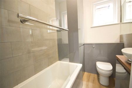 2, 6 Sherwood Avenue, Sale, Manchester, M33 2AJ - Photo 5