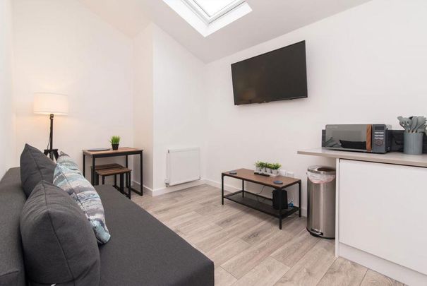 1 bedroom flat to rent - Photo 1