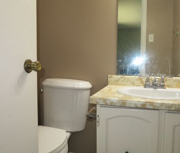 For Lease - 383 Castlegrove Close, London North, Ontario - Photo 6