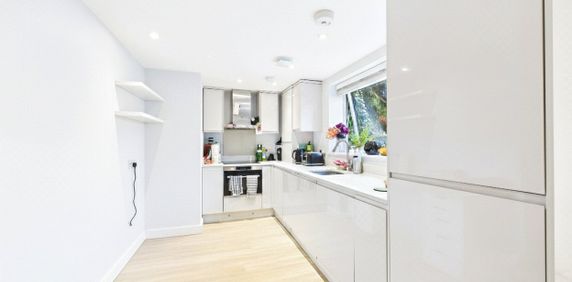 Ray Park Avenue, Maidenhead Ray Park Avenue, Maidenhead - Photo 2