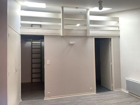 Location Appartement 1 pièce 31m² - Photo 5