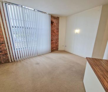 3 bedroom flat to rent - Photo 2