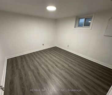 For Lease - 26 Walter Avenue Unit# Lower, Newmarket, Ontario - Photo 5