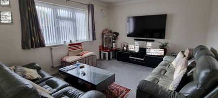 2 bedroom detached bungalow to rent - Photo 5