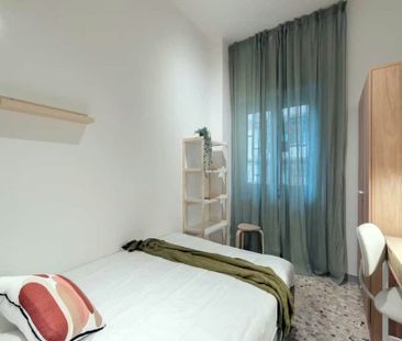 Piazzale del Caravaggio, Rome, Lazio 00147 - Photo 4