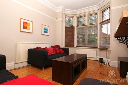 4 bedroom terraced house to rent - Photo 2