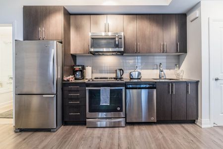 For Lease - 780 Sheppard Avenue Unit# Th62, Toronto, Ontario - Photo 4