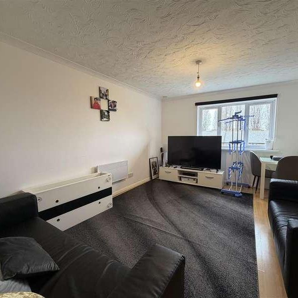 Harrier Way, London, E6 - Photo 1