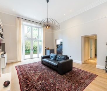 4 bedroom flat to rent - Photo 1