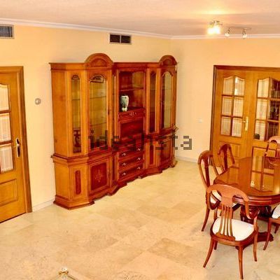 Alquiler de piso en Avenida de Andalucía - Photo 1