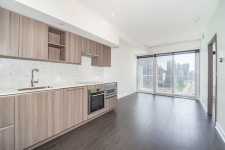 For Lease - 19 Bathurst Street Unit# 3108, Toronto, Ontario - Photo 4