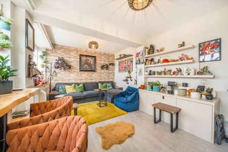 Chelsea Cloisters, London, SW3, London - Photo 2