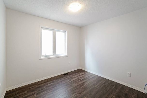 For Lease - 475 Zuest Crescent, Milton, Ontario - Photo 1