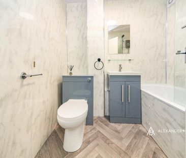 2 bedroom flat to rent - Photo 4