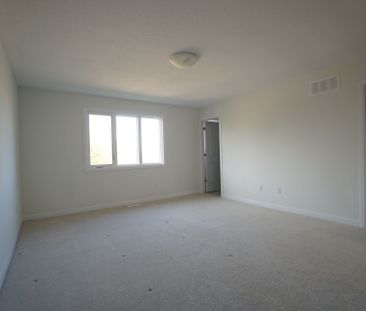 For Lease - 351 Establish Avenue, Orleans - Cumberland and Area, On... - Photo 4