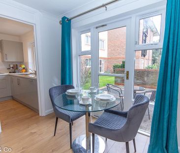 1 bedroom retirement property to rent - Photo 4