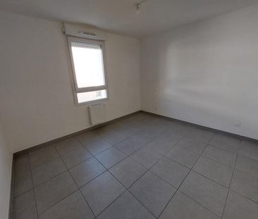 location Appartement T2 DE 42.3m² À NIMES - Photo 6