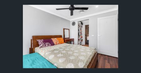 Delightful 3-Bedroom House, Perfectly Blends for Your Convenience! - Photo 4