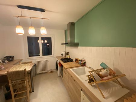 Location Appartement 3 pièces 72m² - Photo 5