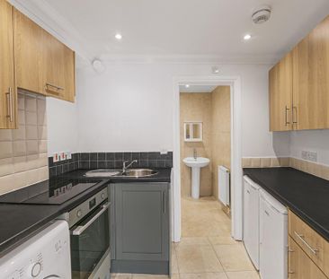 Studio to rent - Photo 6