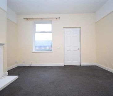 Castleford Road, Normanton, WF6 - Photo 2