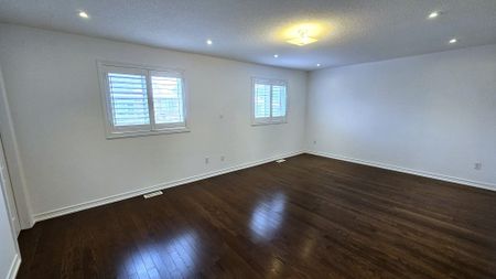 For Lease - 23 Seastar (Upper) Road, Brampton, Ontario - Photo 3