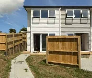 Modern Town house in Mangere East! - Photo 2