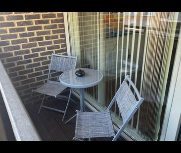 1 Bed Flat, Great Suffolk Street, SE1 - Photo 5