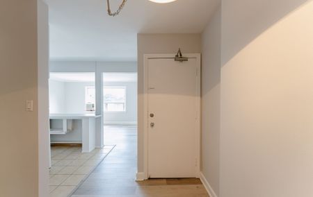 For Lease - 56 Mendota Road Unit# 2, Toronto, Ontario - Photo 3