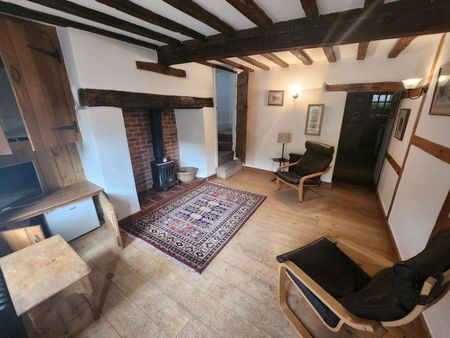 2 bedroom semi-detached house to rent - Photo 2