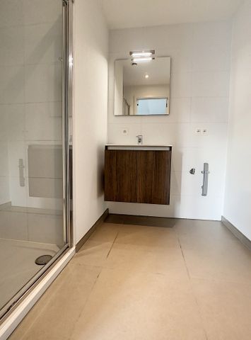 Nice unfurnished studio apartment with terrace - Photo 3