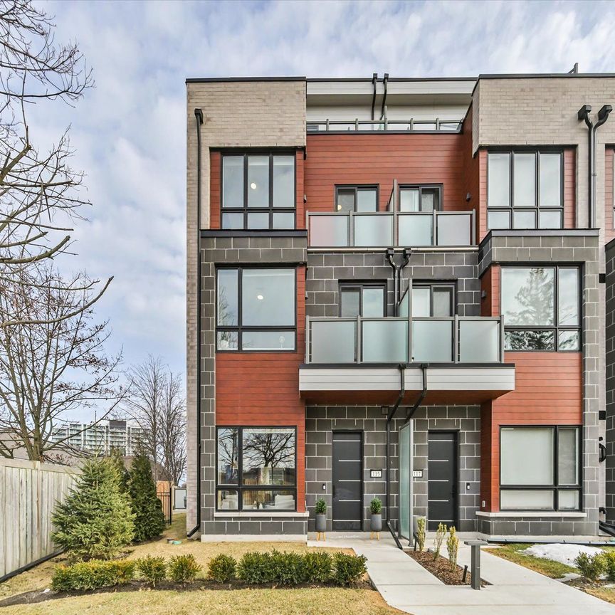 For Lease - 115 High Street, Mississauga, Ontario - Photo 1