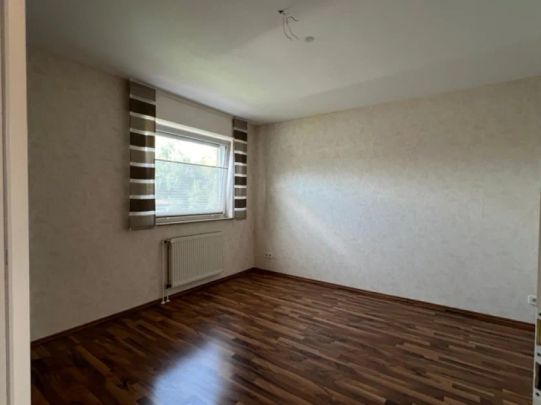 Großzügige 2-Zimmer-Wohnung mit Einbauküche und herrlichem Ausblick - Foto 1