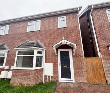 3 bedroom semi-detached house to rent - Photo 4