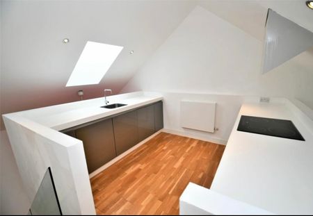 2 Bed Terraced House, Ash Street, M6 - Photo 5