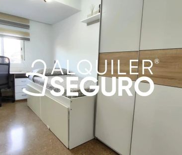 Valencia - Photo 4