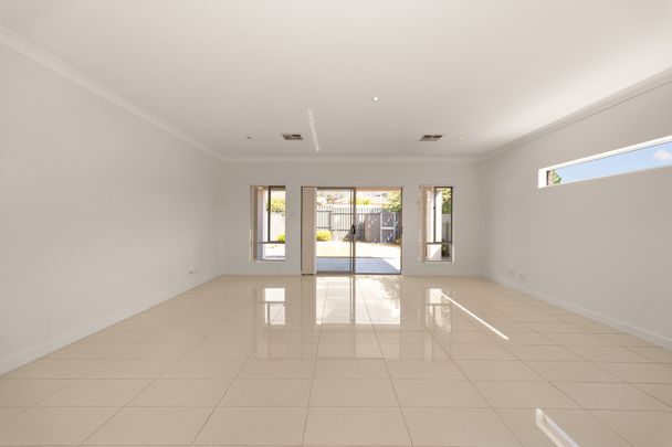 22b Hancock Avenue, Campbelltown SA 5074 - House For Rent | Domain - Photo 1