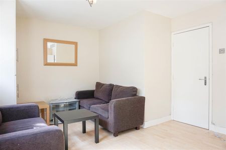 Flat 7, Headingley Rise Welton Road, Hyde Park, Leeds, LS6 1EE - Photo 4