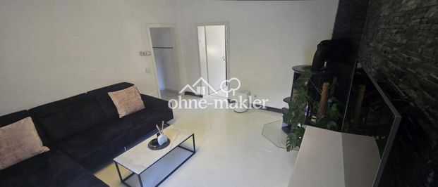 Helle 3-Zimmer-Wohnung mit großer Terrasse ins Grüne – Köln-Holweide - Photo 1