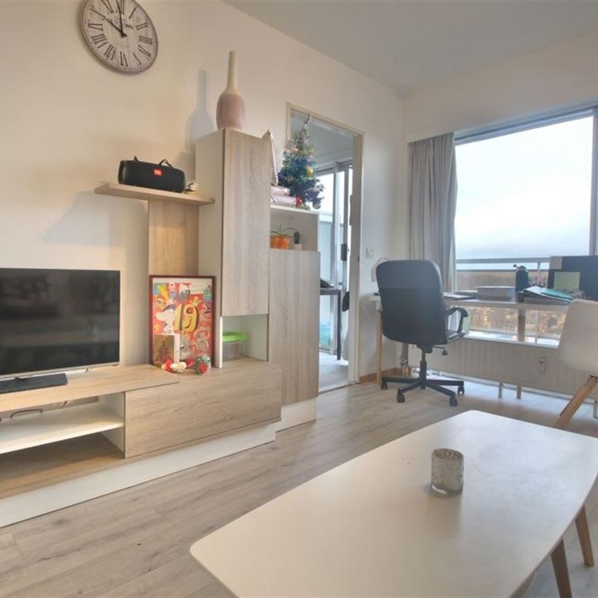 Studio meublé avec terrasse - Photo 1