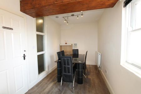 5 bedroom flat to rent - Photo 2