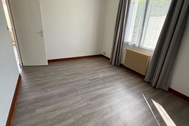 Maison À Louer - Photo 1