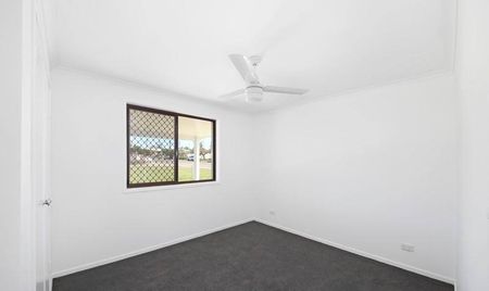 Three bed family home - Cooroy - Photo 5