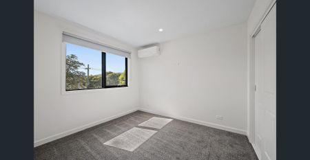 MOVE RIGHT IN – ONLY 12 MONTHS YOUNG! - Photo 3