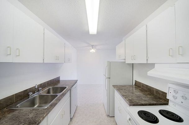 700 Gitzel Street, Yellowknife, NT, X1A 1H3 - Photo 1